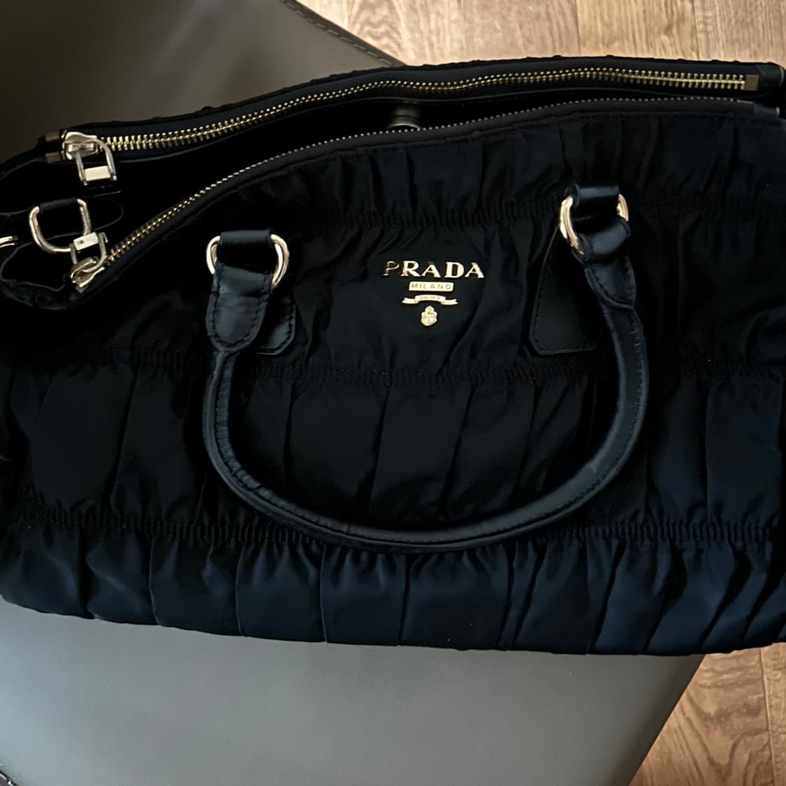 프라다 고프레 나일론 블랙 토트백 상품이미지5
