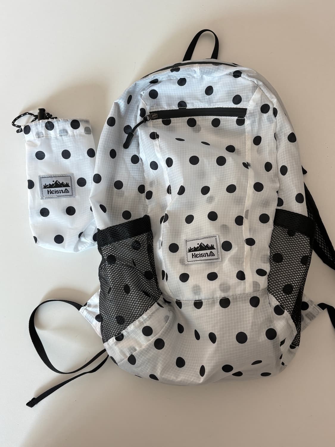 하이산 초경량 컴팩트 포켓백 v1 도트 화이트 상품이미지1