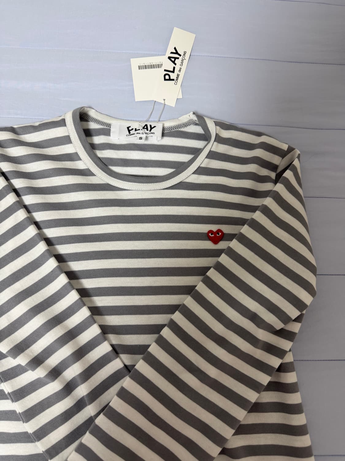 꼼데가르송 스트라이프 롱슬리브 그레이 상품이미지2