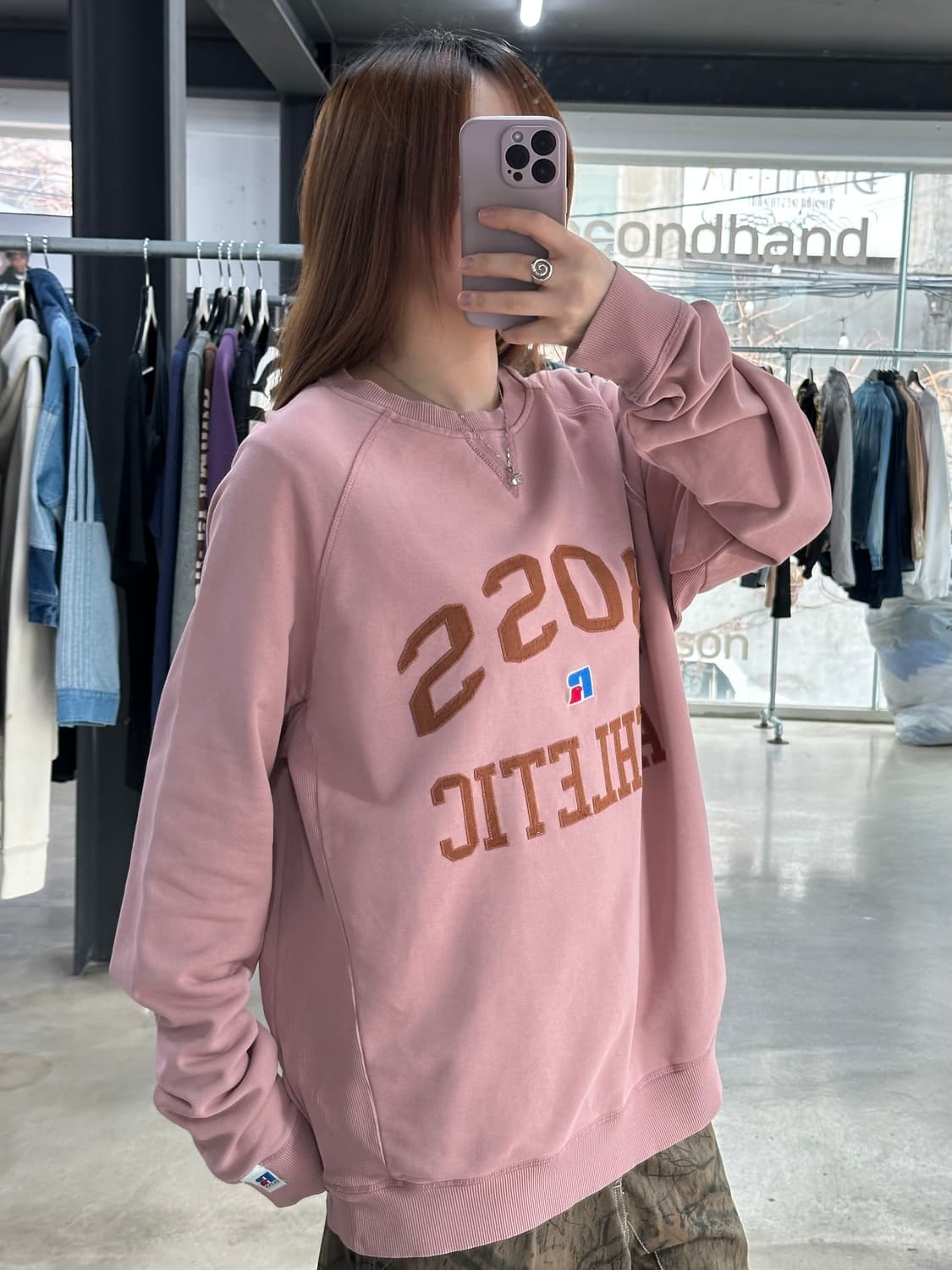 휴고보스 x Russell Athletic 핑크살몬 맨투맨 상품이미지2