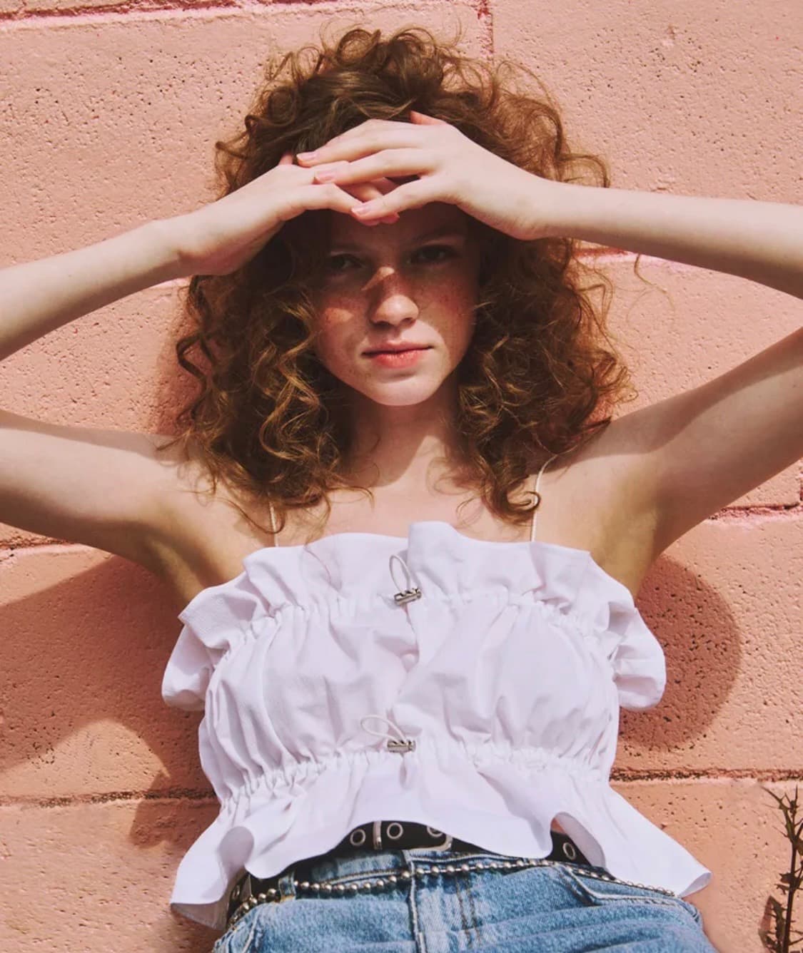 에트몽 화이트 링 스토퍼 슬리브리스 블라우스 상품이미지3