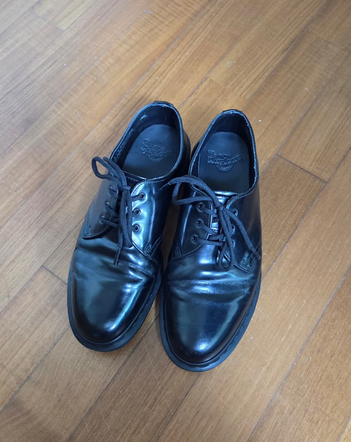 닥터마틴 1461 3홀 모노블랙 (270) 상품이미지1