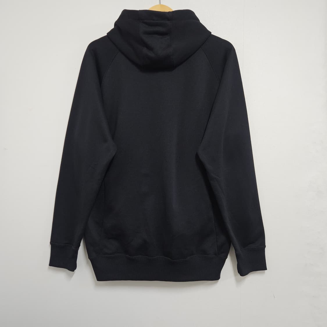 105) 데상트 센터로고 폴리에스터 후드티 상품이미지3