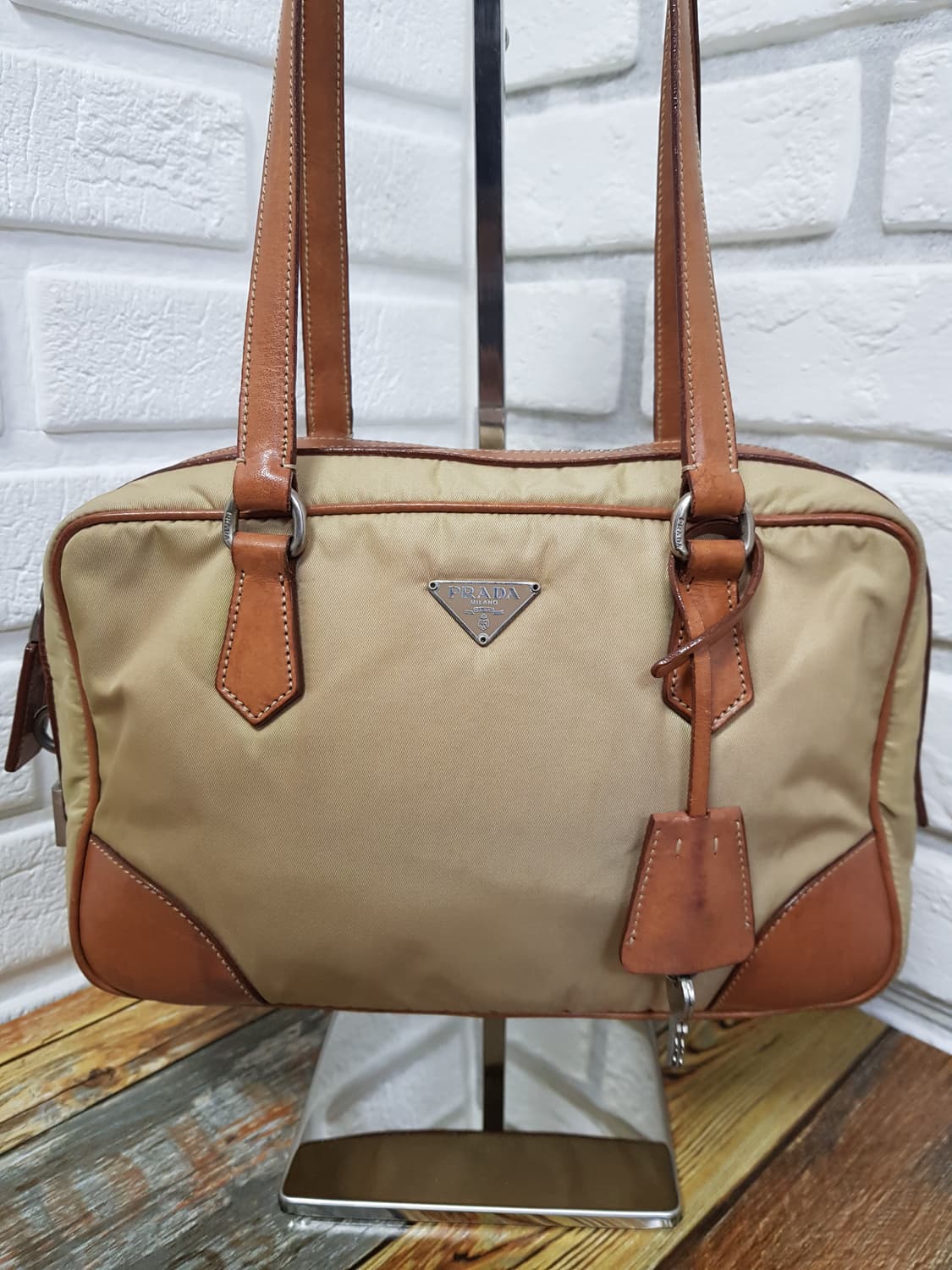 [정품] 프라다 나일론 숄더백 베이지 브라운 상품이미지3