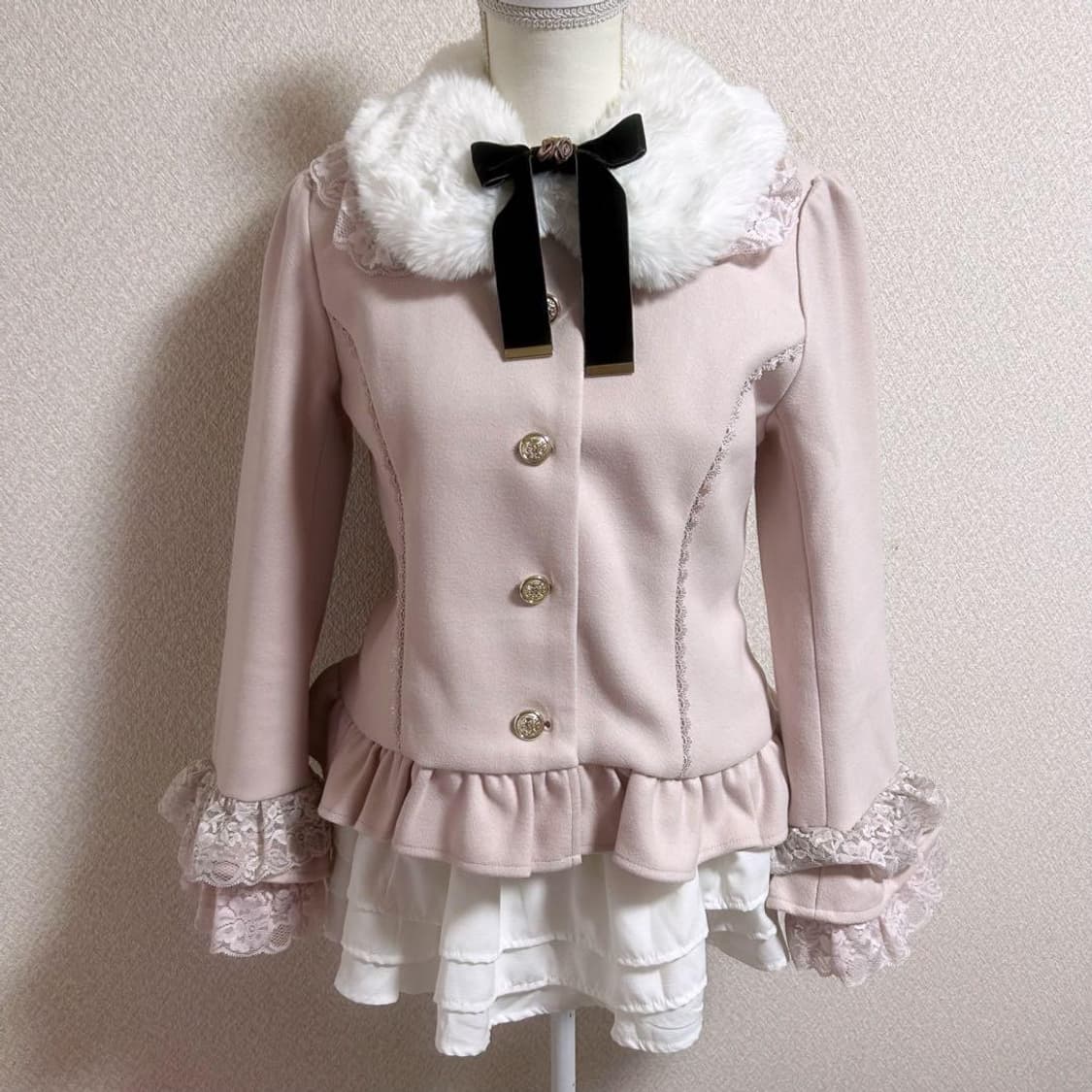 엑시즈팜 히메갸루 라떼갸루 리본 퍼 코트 상품이미지1