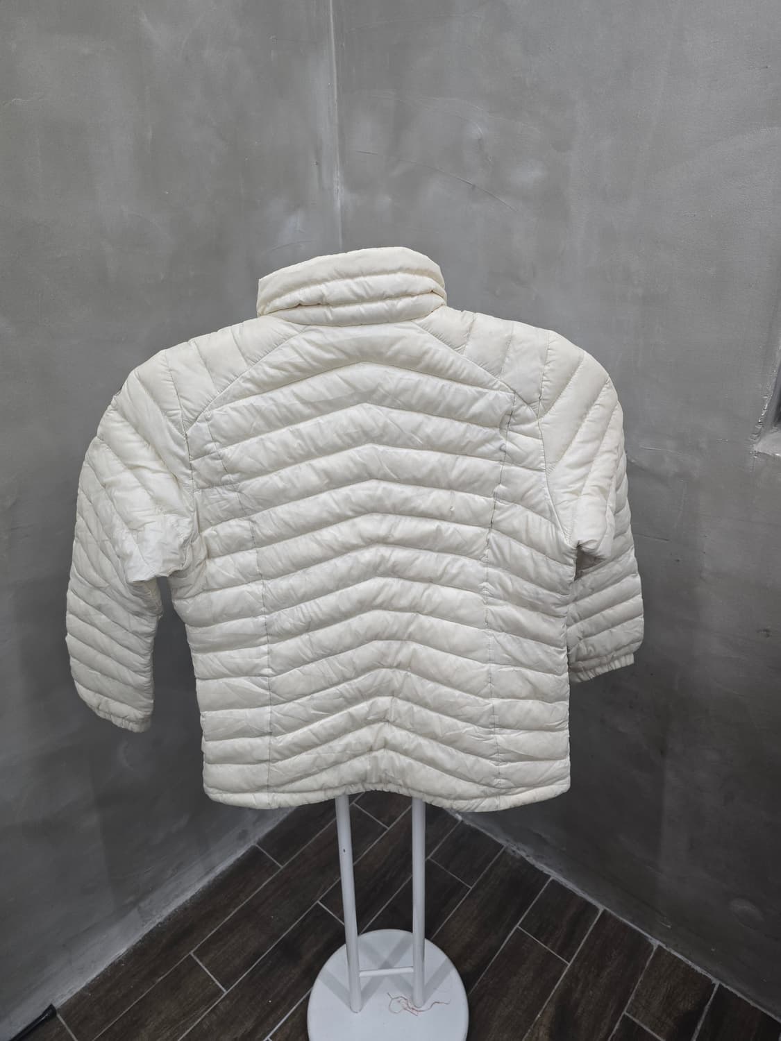 아이더 여성 경량패딩 상품이미지3