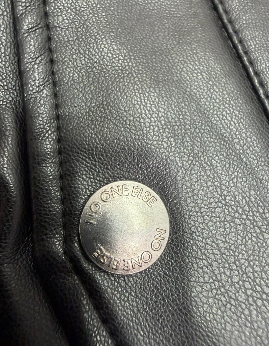 NO ONE ELSE 블랙 가죽 크롭 자켓 상품이미지3