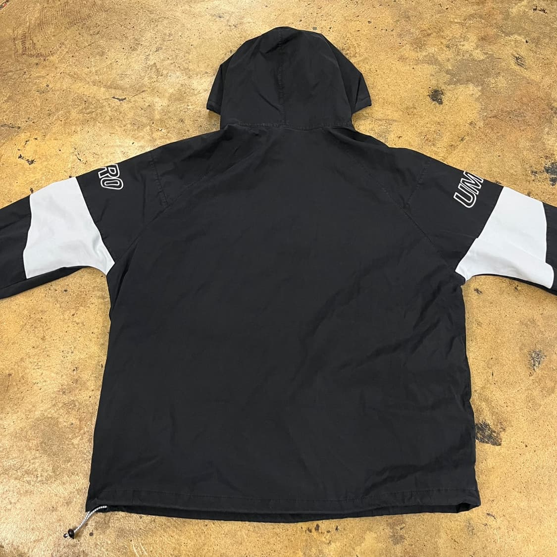 [정품/L] 엄브로 후드 하프집업 바람막이 블랙 b19 상품이미지4
