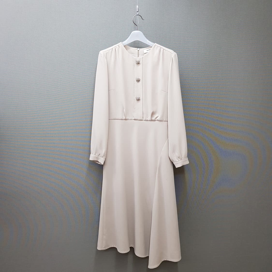 한섬 마인 2022 버튼 포인트 롱 원피스 82-94-160사이즈 상품이미지1