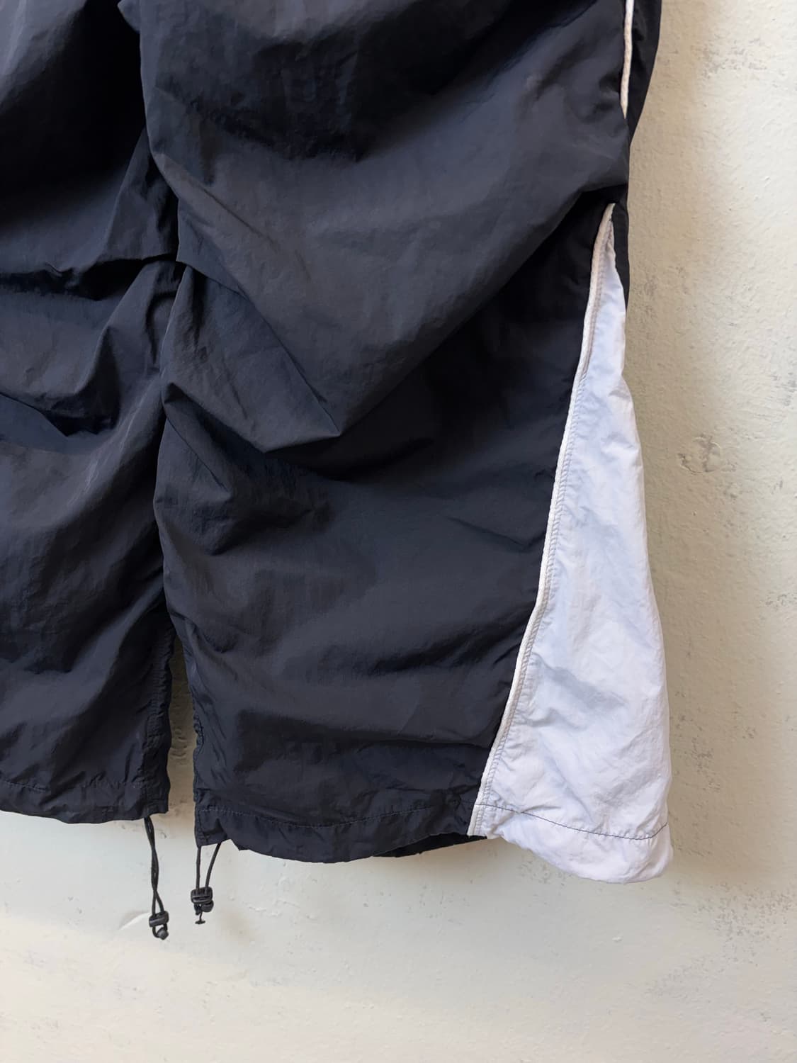 노스페이스 나일론 스트링 부츠컷 트랙팬츠 상품이미지5