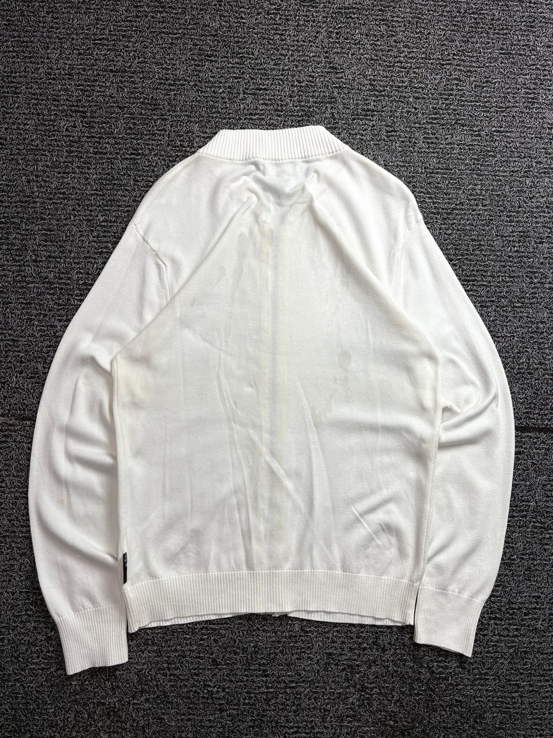 엠페리오 아르마니 시그니처 미니멀 투웨이 니트 집업 2291 상품이미지4