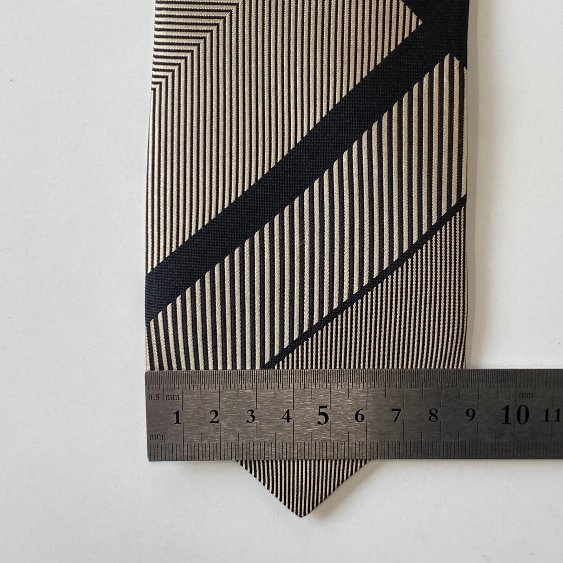 요지야마모토(Yohji Yamamoto) 명품 정품넥타이 상품이미지9