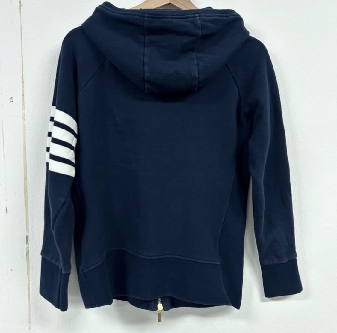 급처 톰브라운 네이비 사선 완장 후드집업 2 (M) 상품이미지2