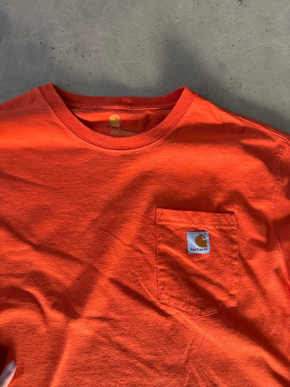 30$ 칼하트 오렌지 롱슬리브 L 상품이미지2