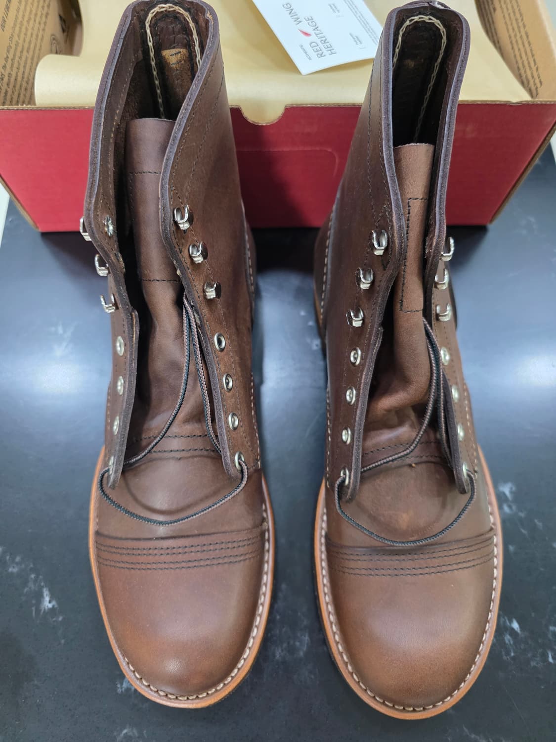 레드윙 8111 엠버하니스 270사이즈 새상품 판매 상품이미지1