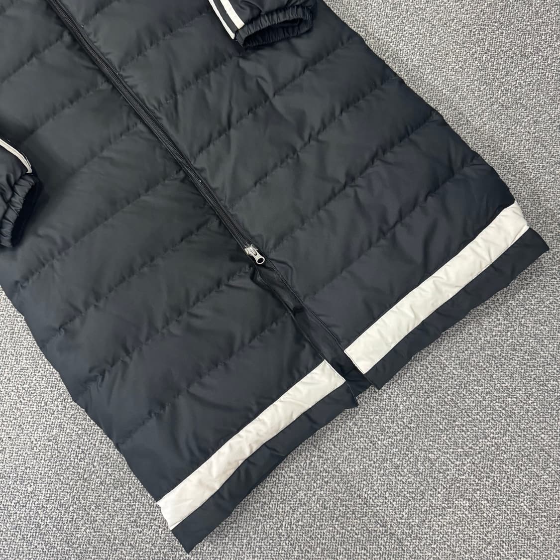 아디다스 티로 다운 롱패딩 점퍼 상품이미지3