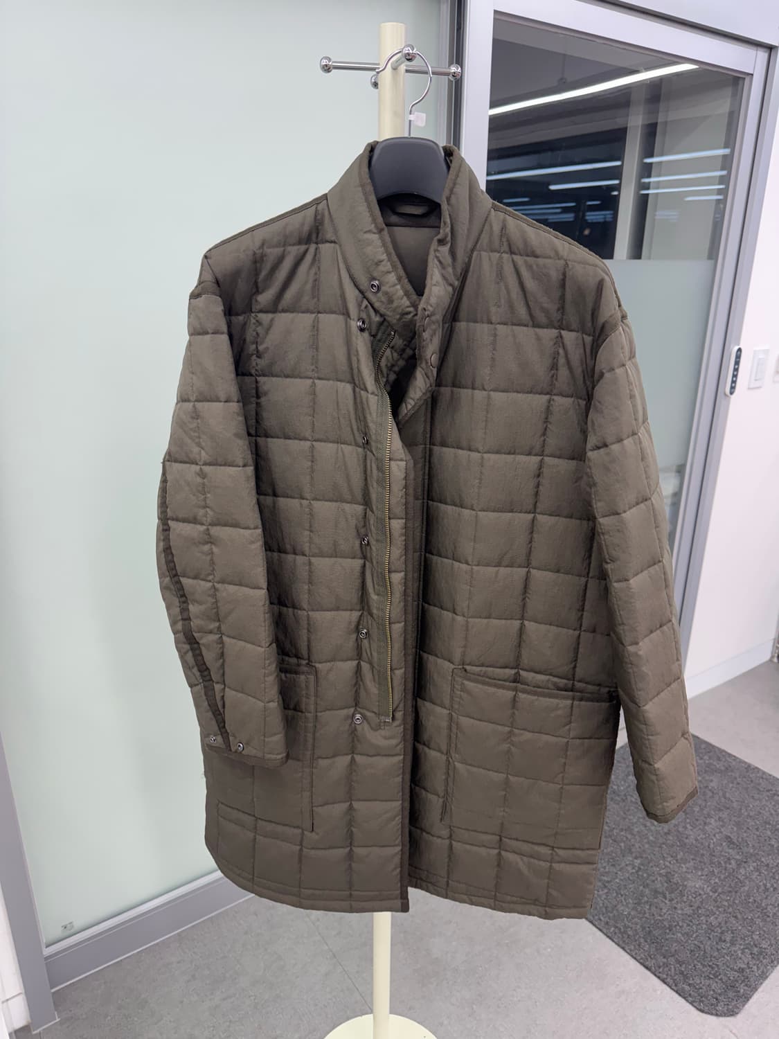 유니클로 U 누빔 코트 L 상품이미지1