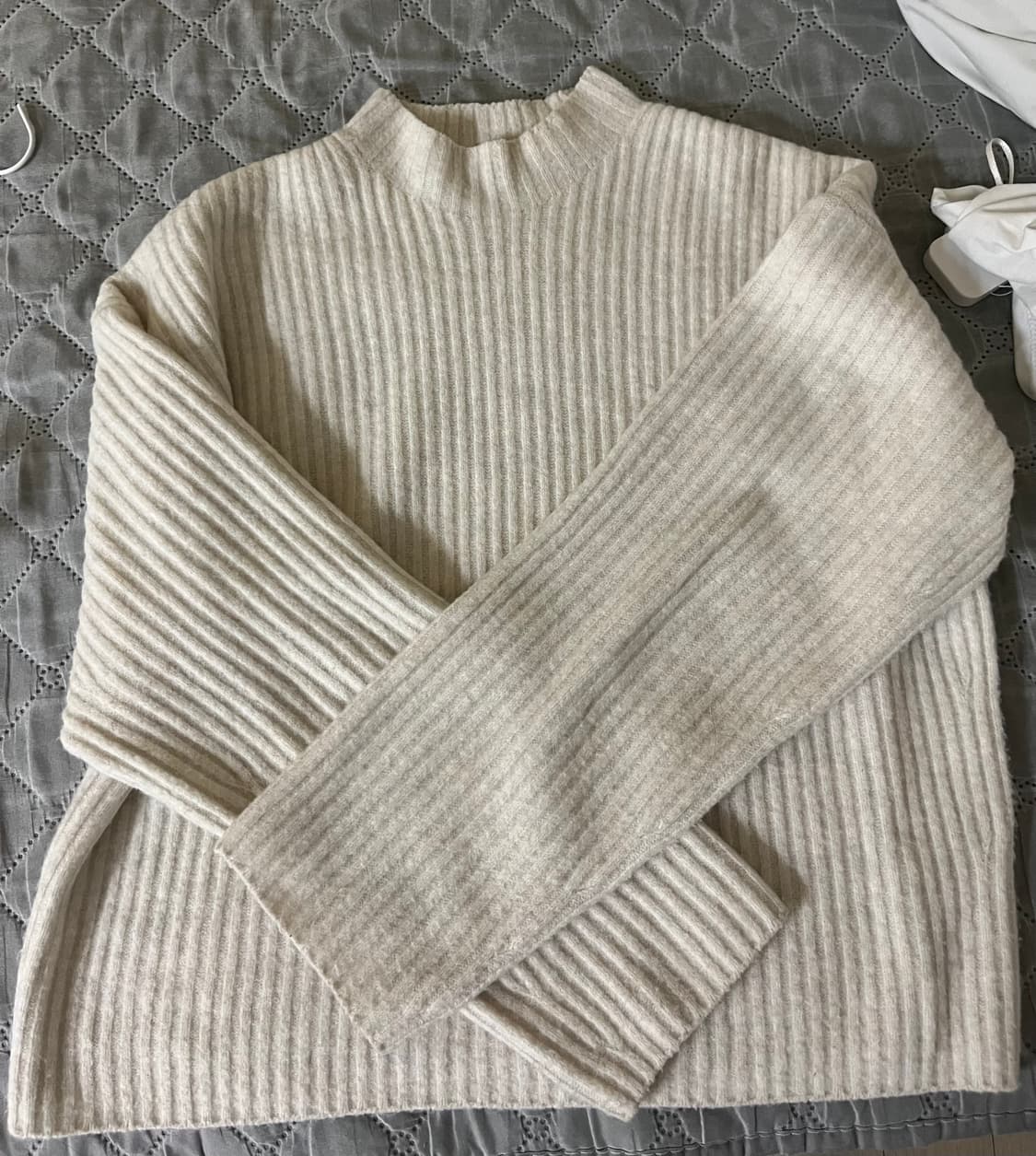 유니클로 아이보리 니트 상품이미지6