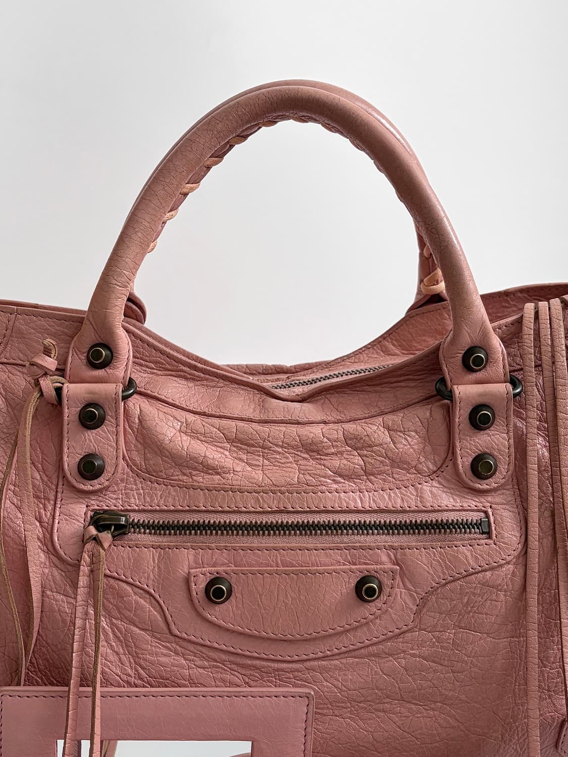 발렌시아가 클래식 시티백 미듐 판매합니다. 상품이미지2