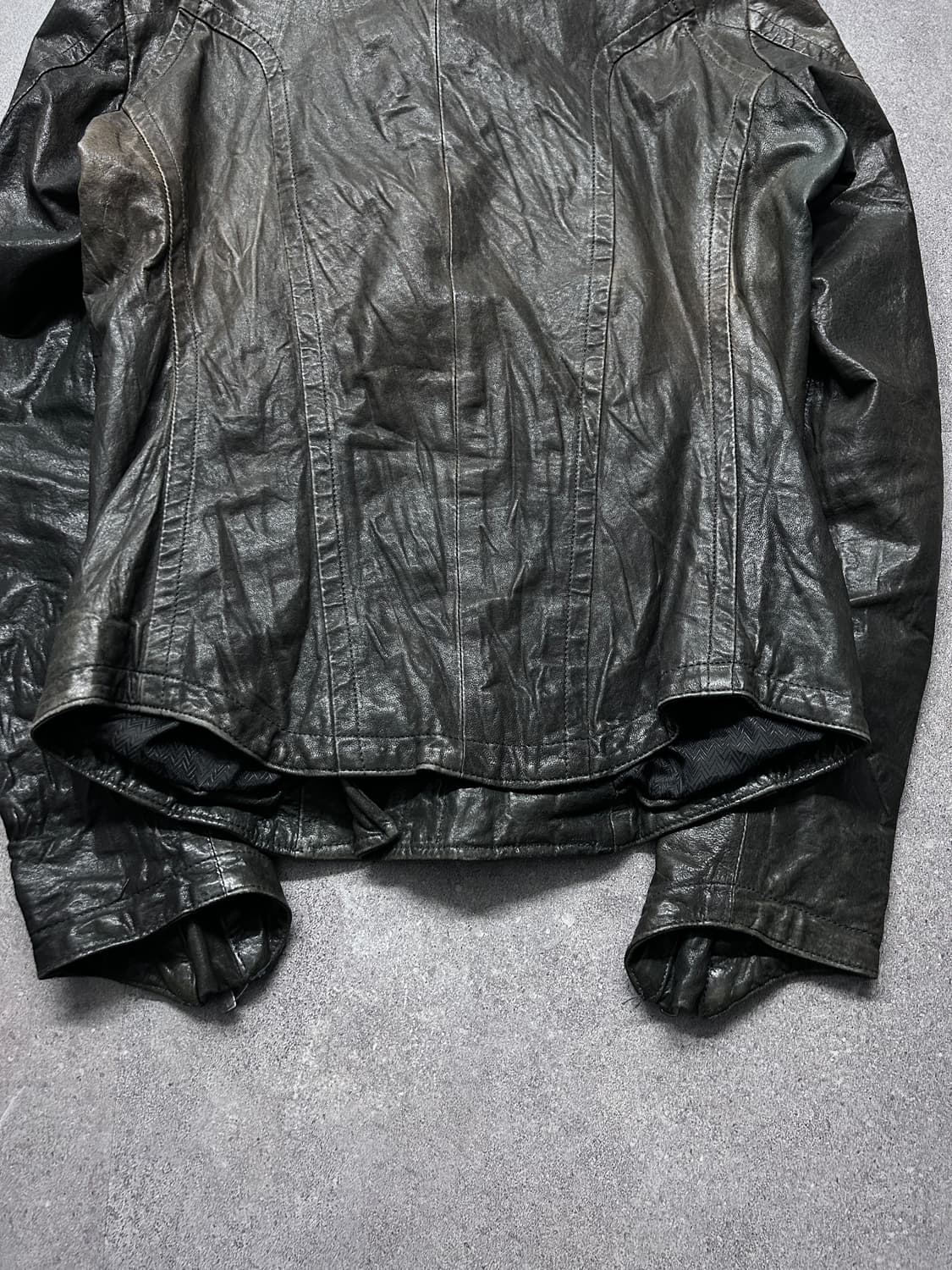 Luv Maison 아카이브 비대칭 하이넥 램스킨 자켓 상품이미지8