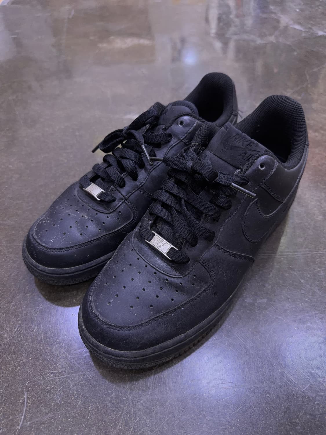 나이키 에어포스 1 07 트리플블랙 로우 265 상품이미지1