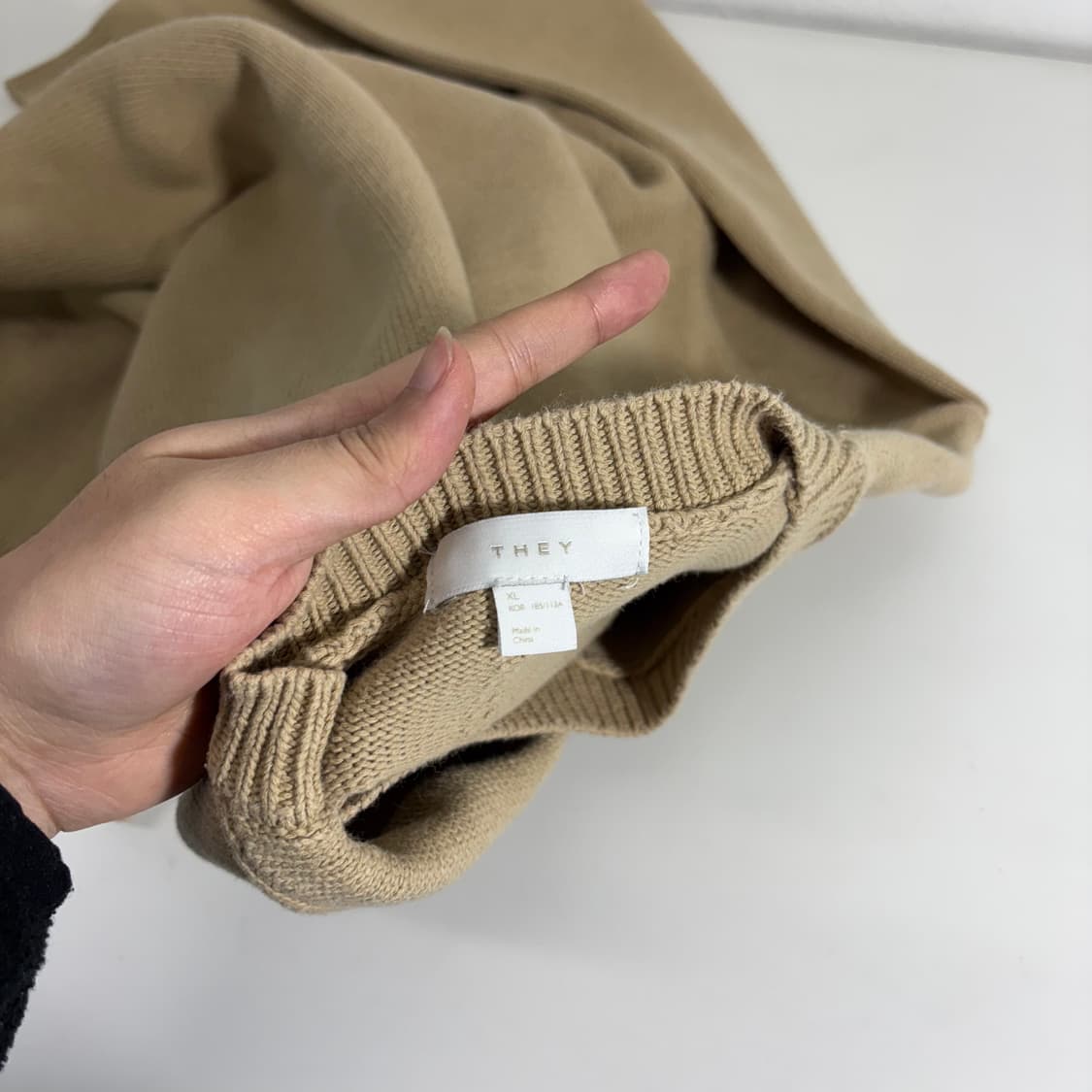 100-105 XL 데이 THEY 베이지 라운드면니트 상품이미지4