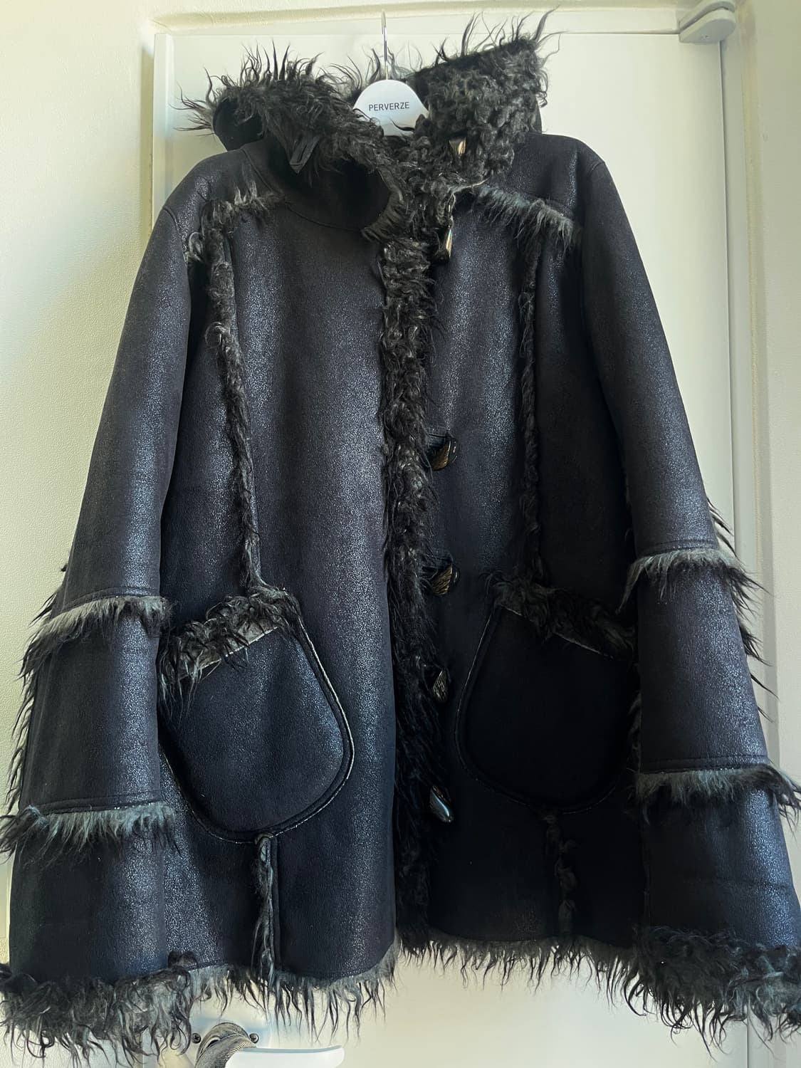 퍼버즈 후드 무스탕 상품이미지2