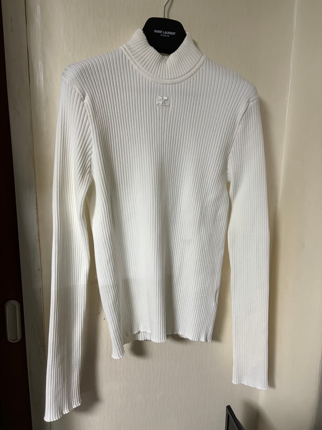 꾸레쥬 / 화이트 로고 니트 / L 상품이미지5