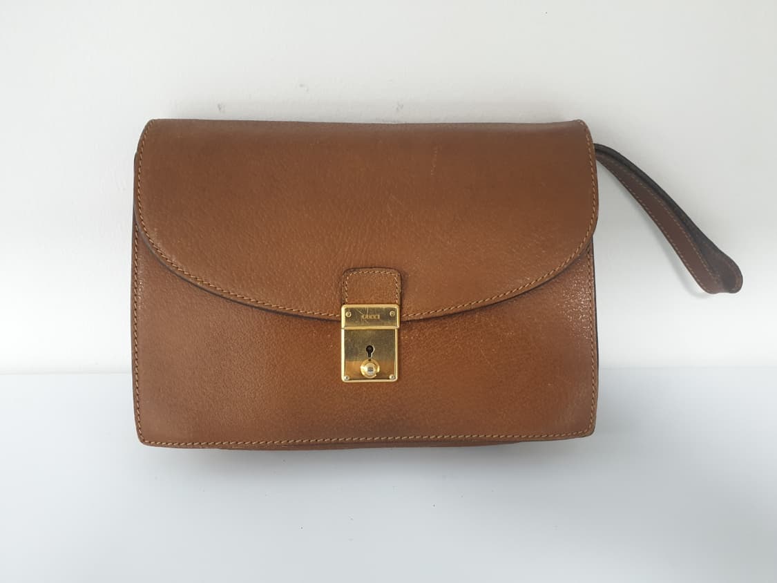 구찌 정품 브라운 레더 세컨 클러치 팝니다 상품이미지1