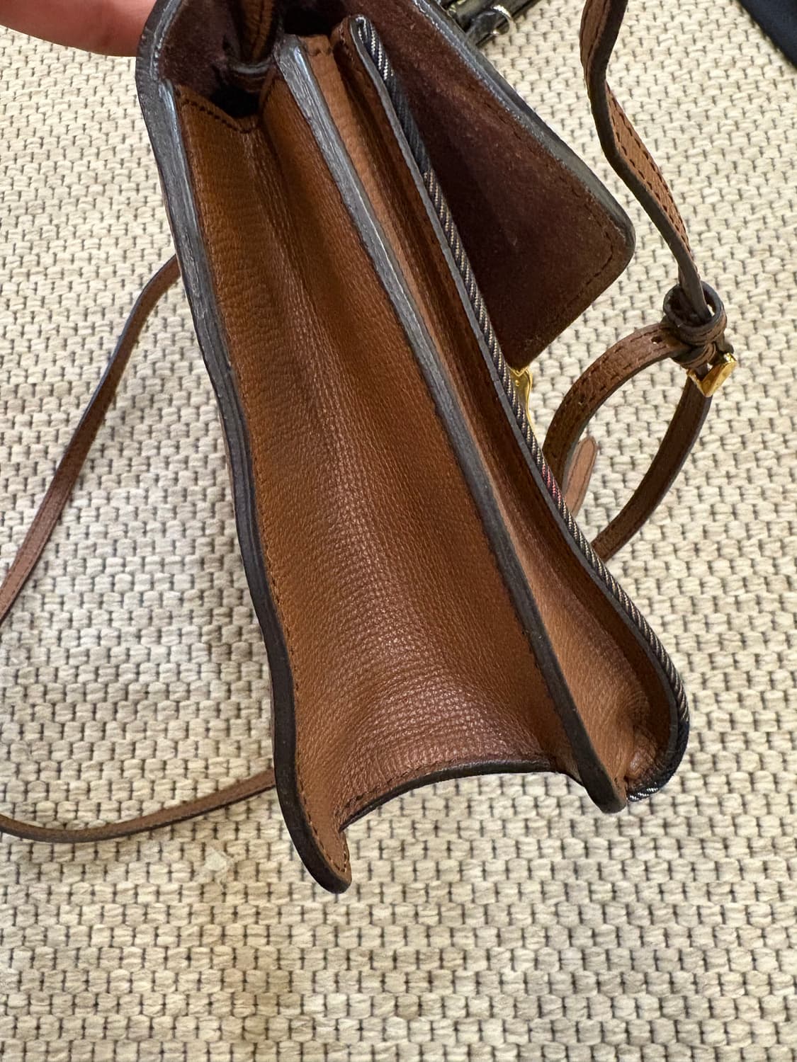 버버리 맥켄 숄더백 상품이미지4