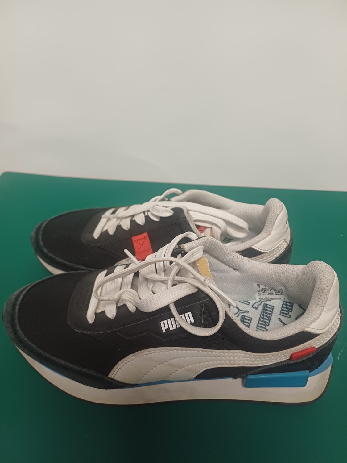 [230] 푸마 퓨처 라이더 플레이 온 블랙/블루 (371149-14)  상품이미지2