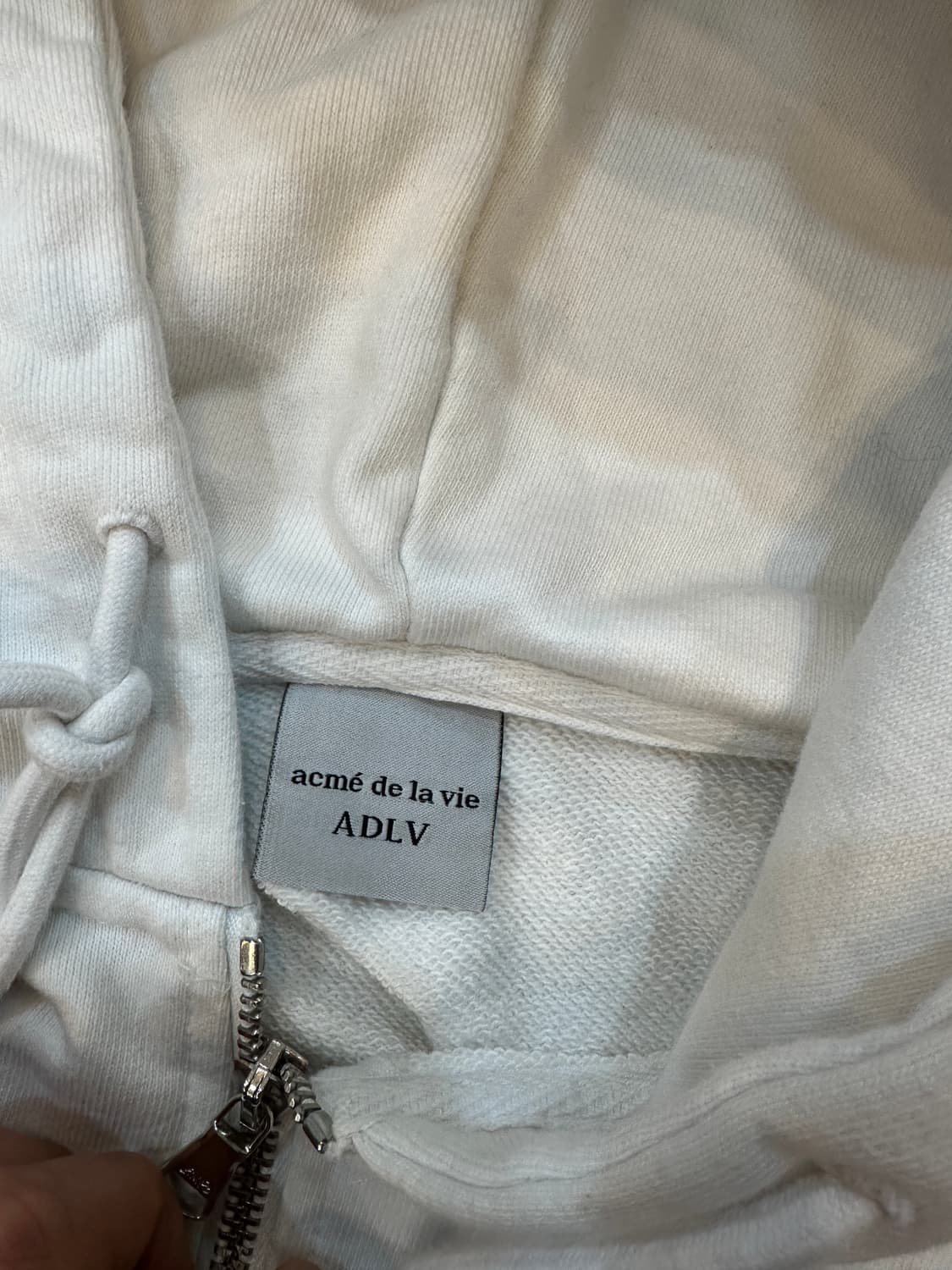 아크메드라비 그래픽 후드집업 화이트 상품이미지4