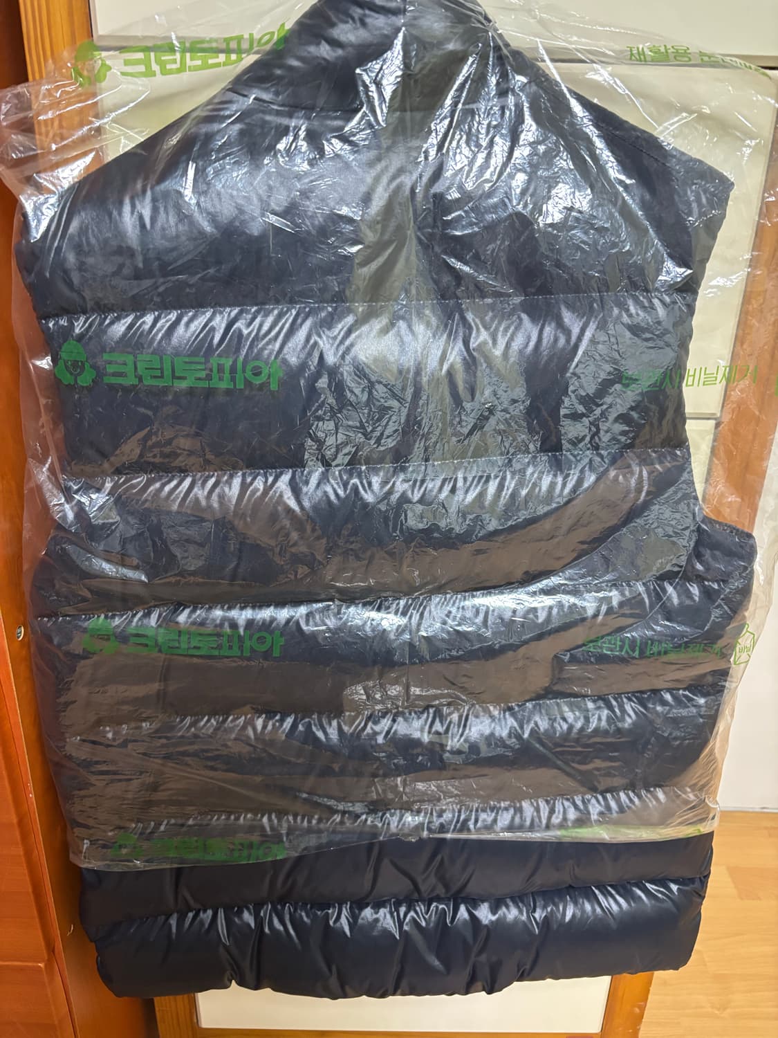 몽클레어패딩조끼 네이비 4사이즈 상품이미지2