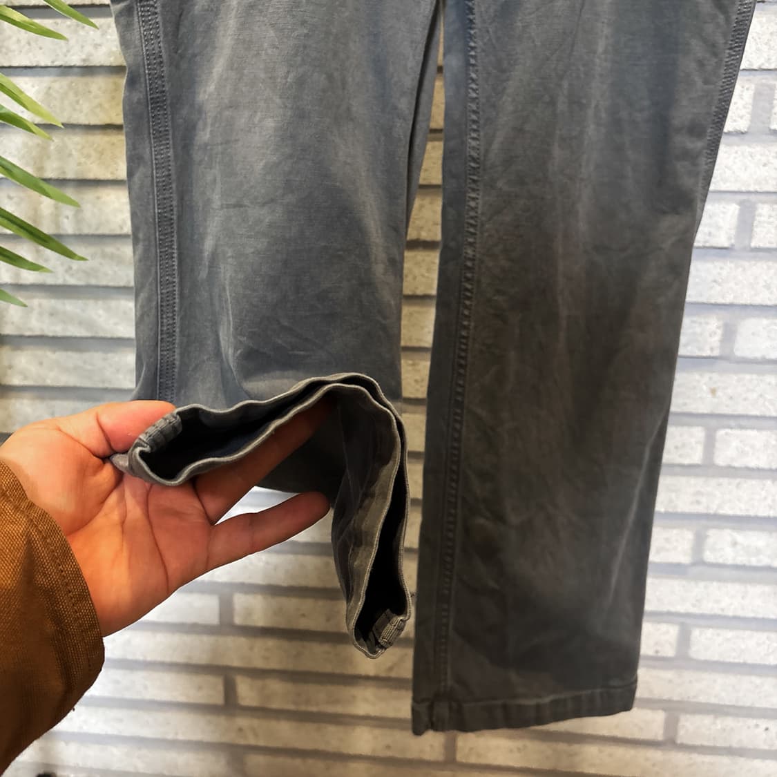 칼하트 워크 카펜터 코튼팬츠 사이드포켓 디테일 차콜 상품이미지5