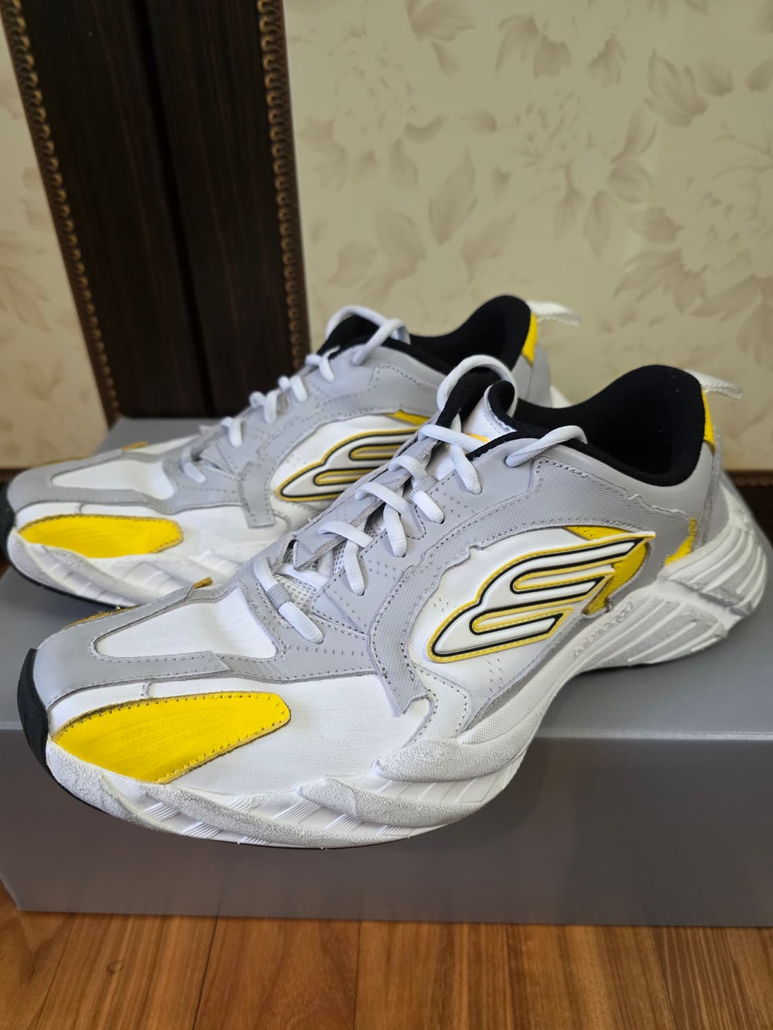 발렌시아가 먼데이 슈즈 옐로우 43 상품이미지3