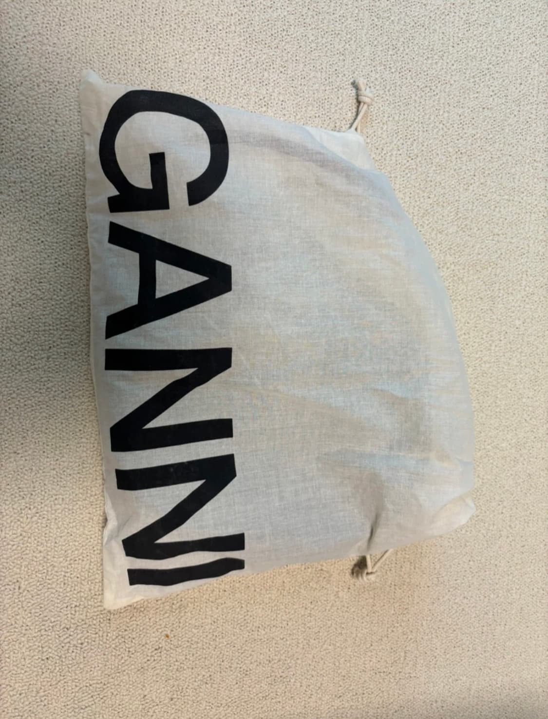 Ganni 미니 바게트백 상품이미지2