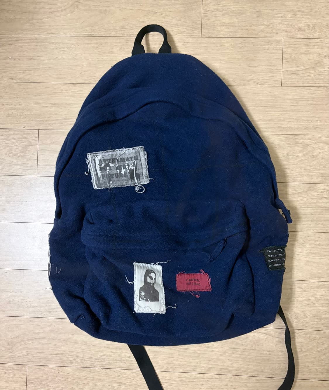 라프시몬스 08 패치 백팩 네이비 상품이미지1