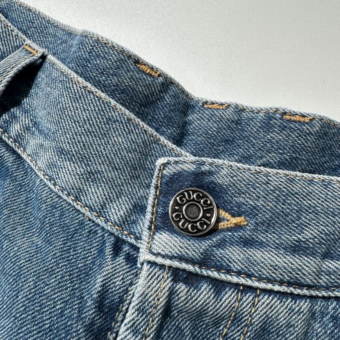(매장판) 구찌 디스트레스 데님 팬츠 상품이미지5
