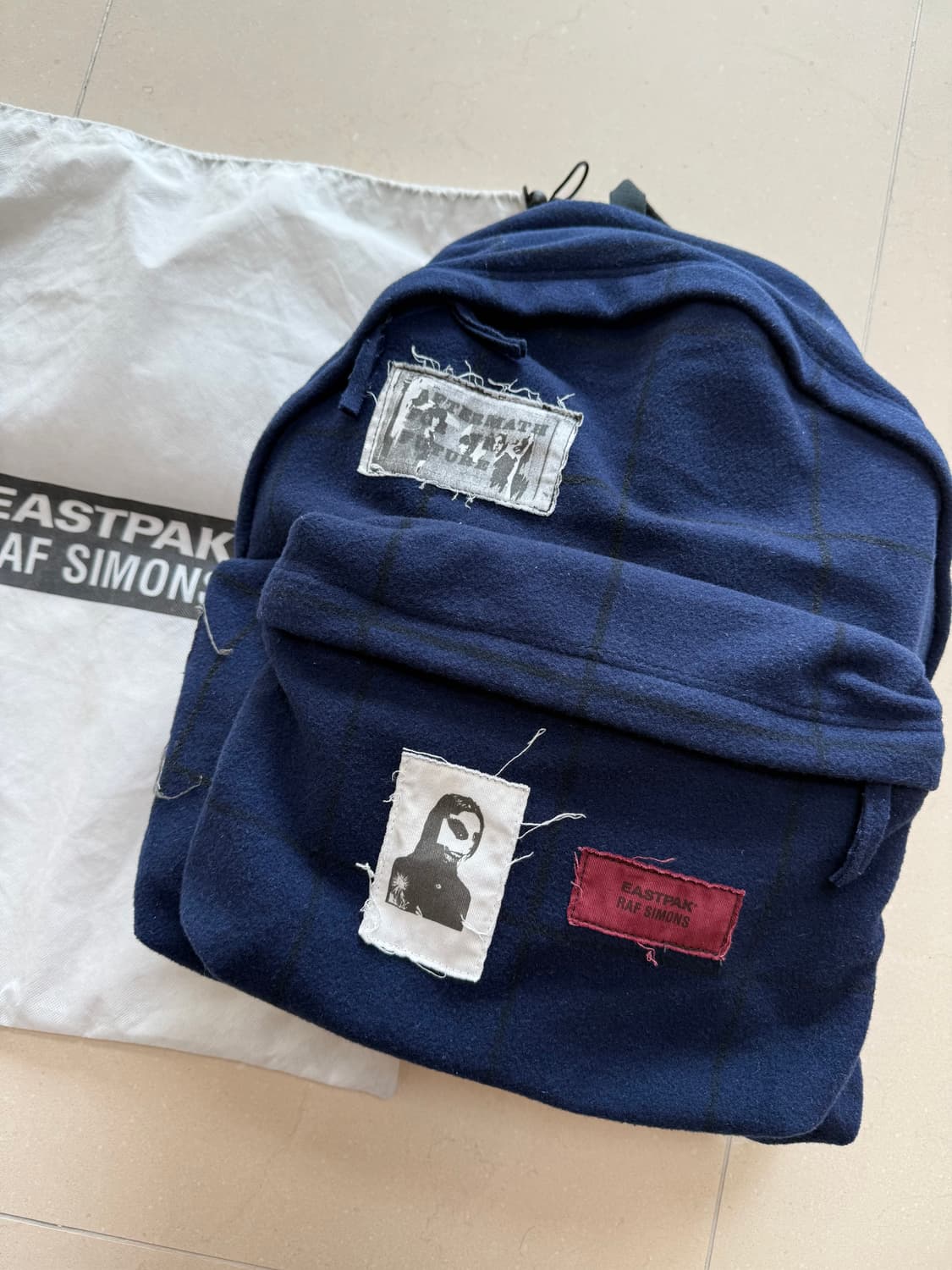 라프시몬스 이스트팩 08 패치백팩 상품이미지1