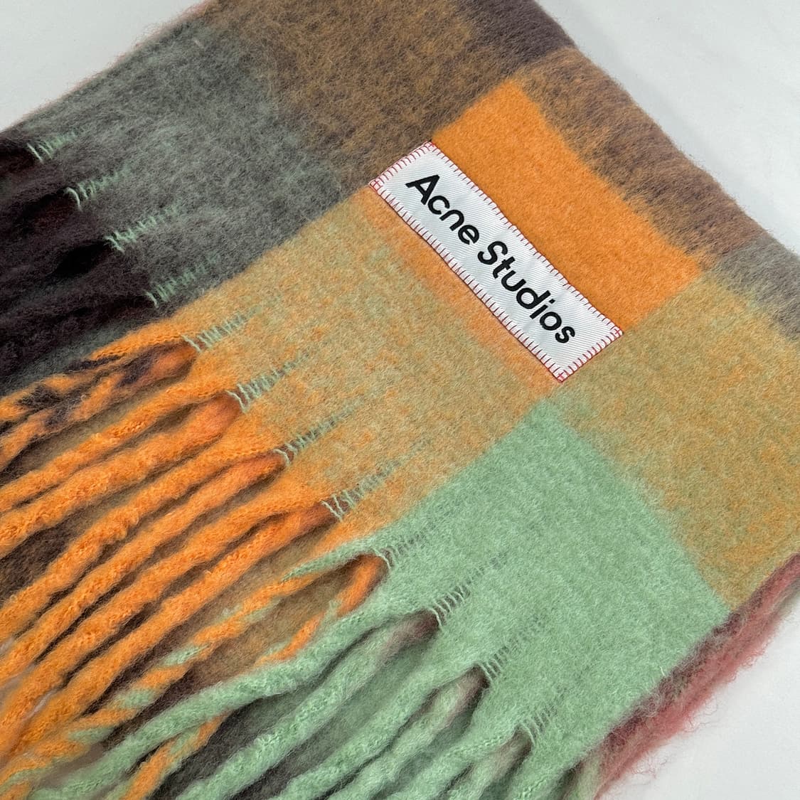 아크네스튜디오 모헤어 체크 머플러 상품이미지4