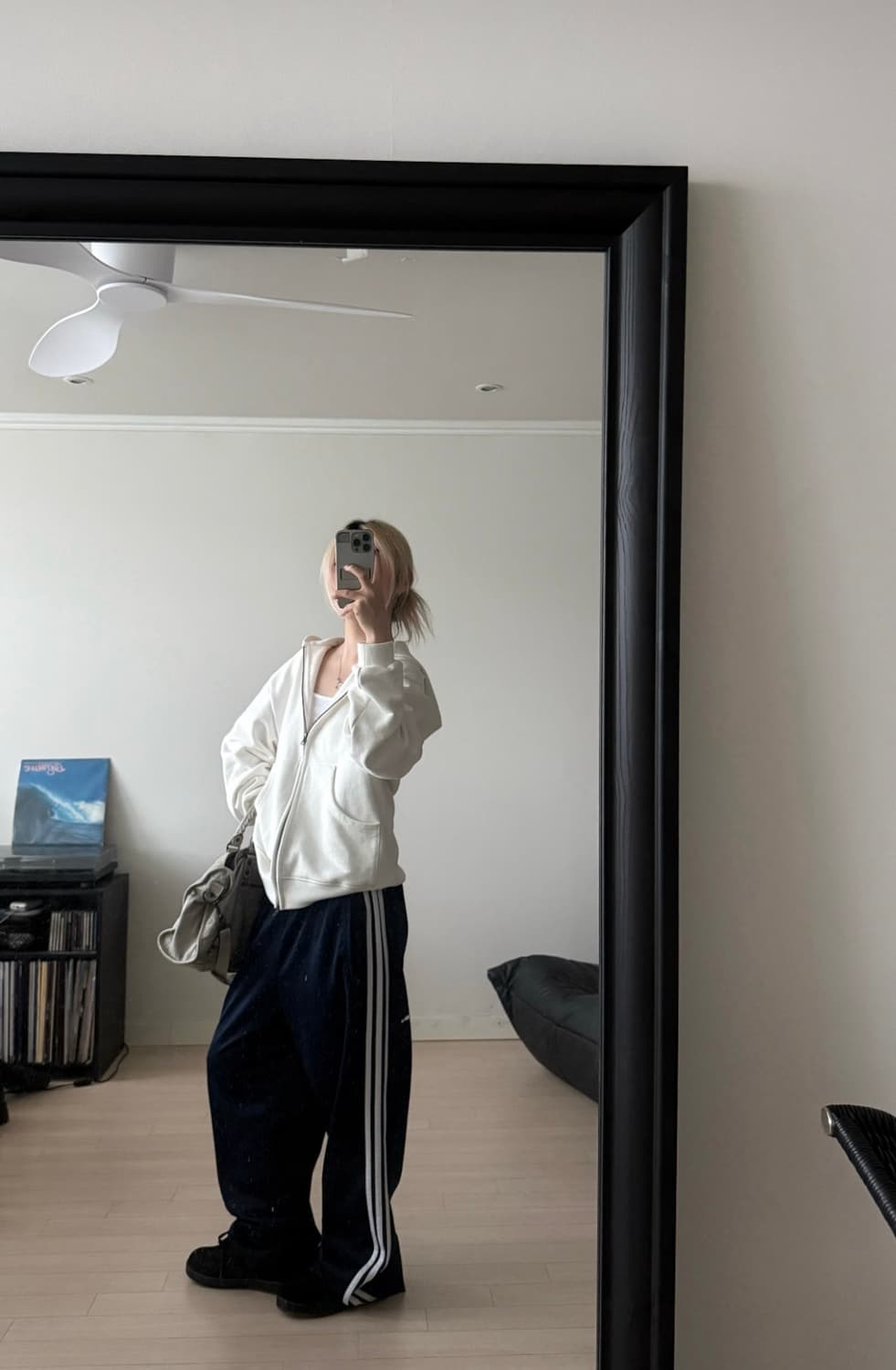 [미개봉새상품] ERTRx니들 레더 아플리케 후드집업 상품이미지1