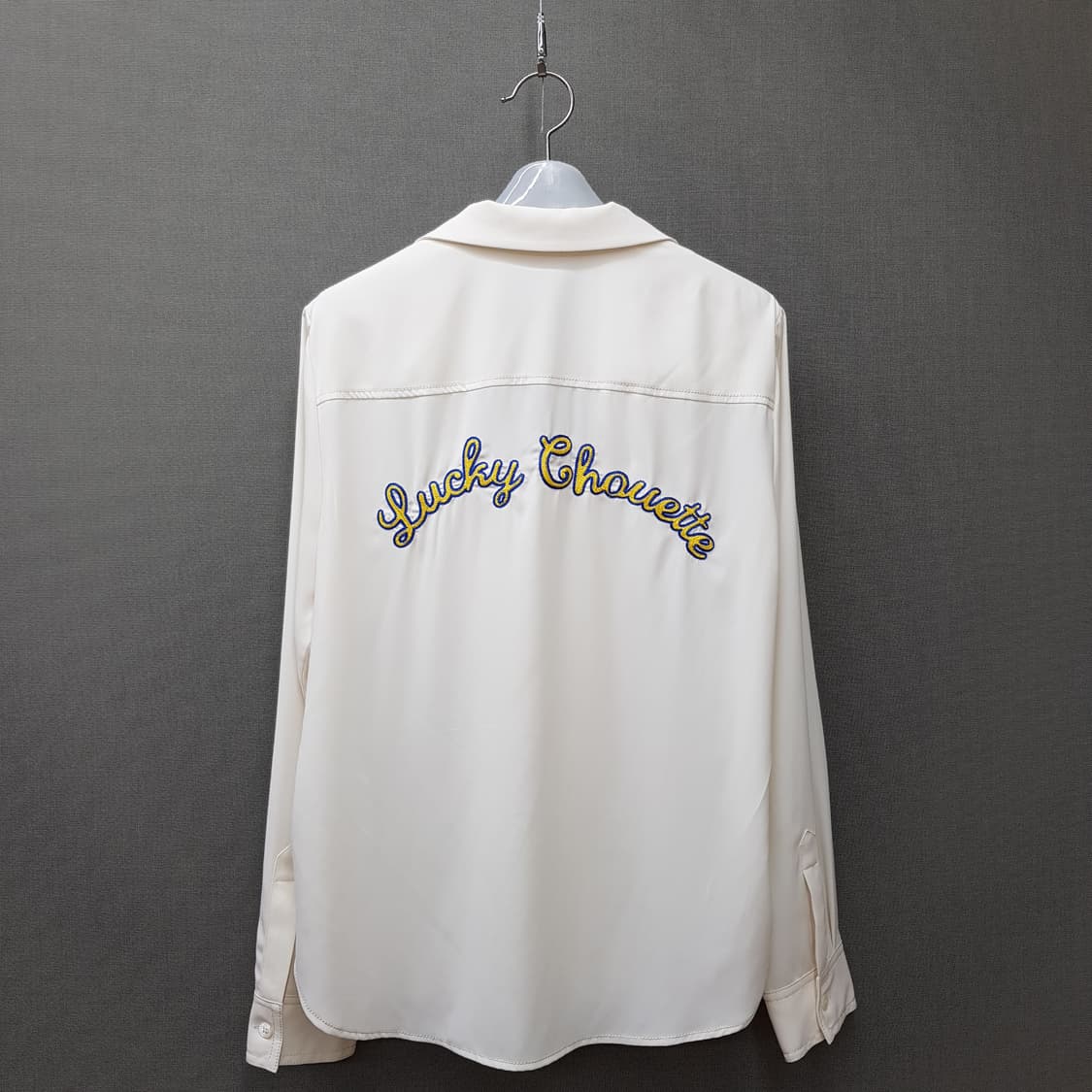 LUCKY CHOUETTE 럭키슈에뜨 자수 포인트 셔츠 36사이즈 상품이미지5