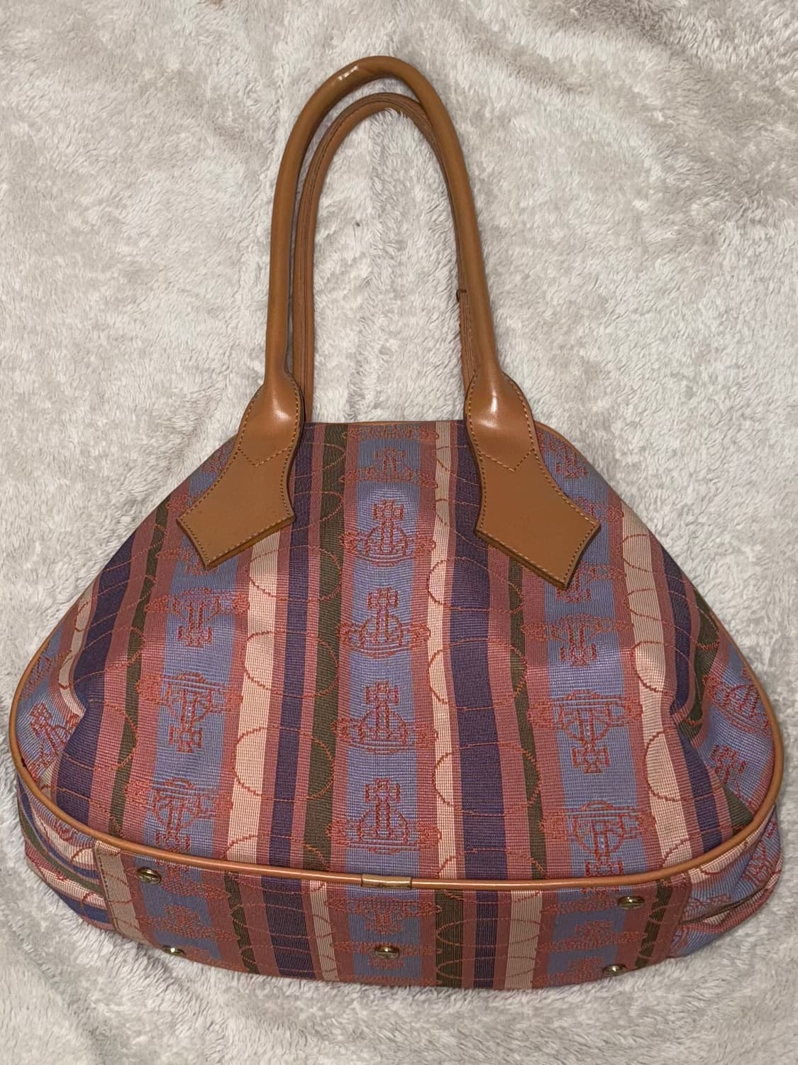 비비안웨스트우드 토트백 상품이미지1