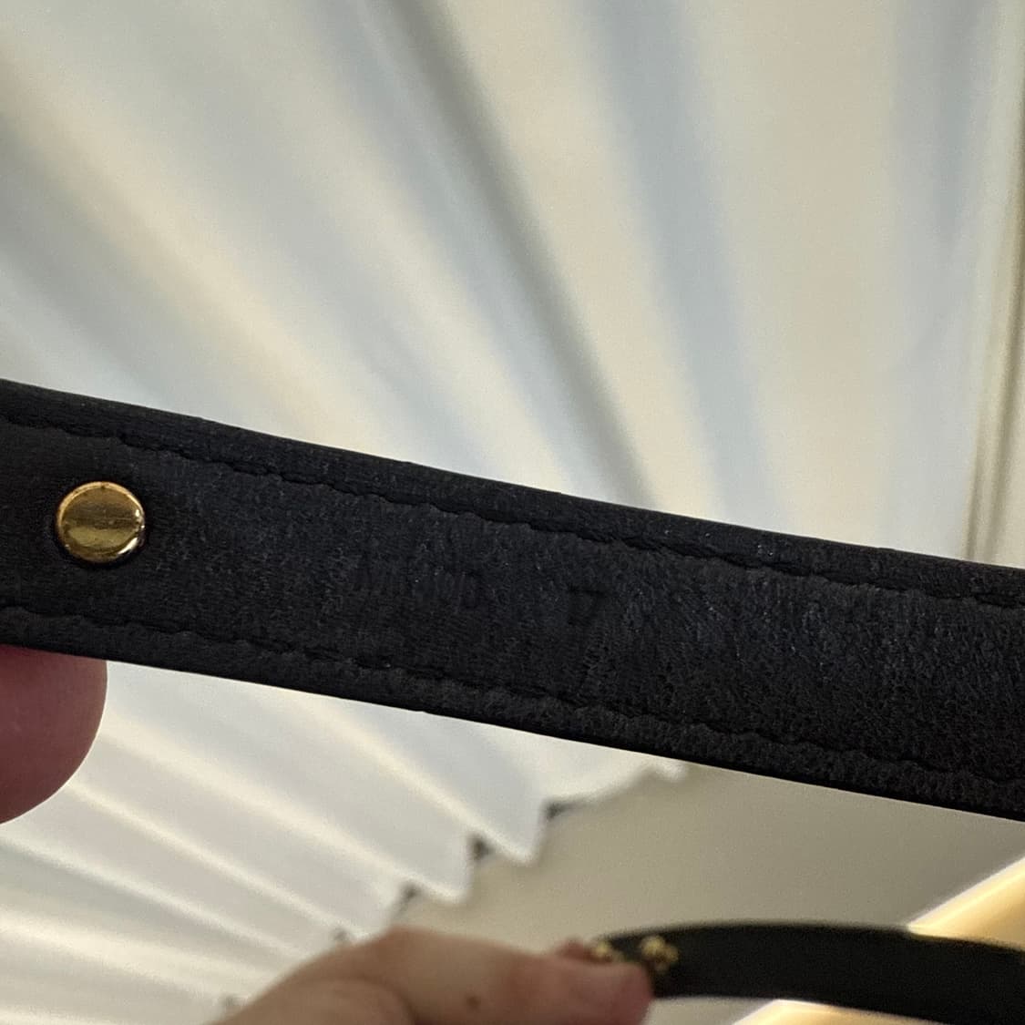 루이비통 LV 에피 트위스트 팔찌 상품이미지5