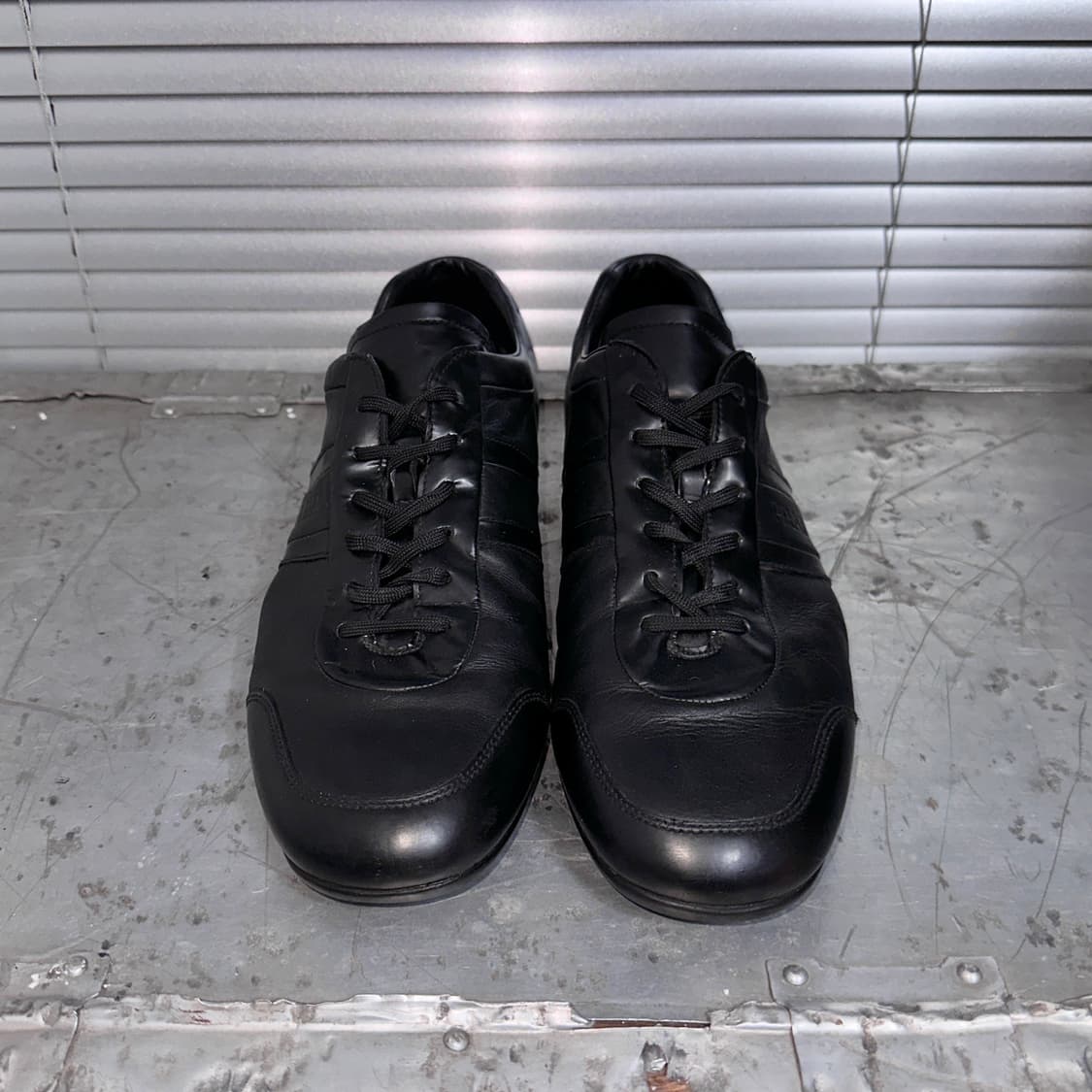 00s 레어 빈티지 프라다 스포츠 가죽 스니커즈 상품이미지3