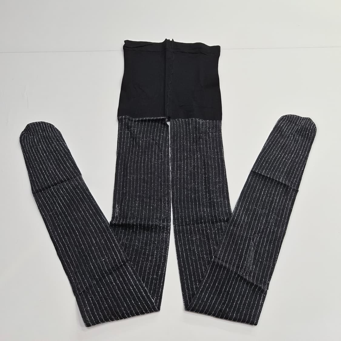 Fukuske 세오리아 패턴 블랙 팬티스타킹 상품이미지1