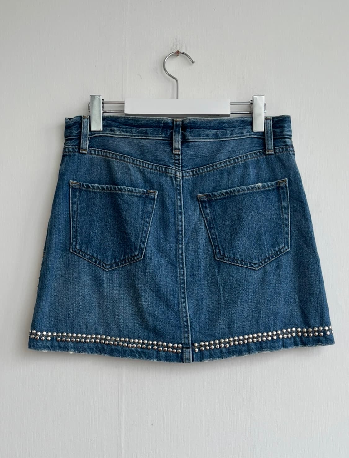 FRAME 실버 스터드 데님 스커트 상품이미지4