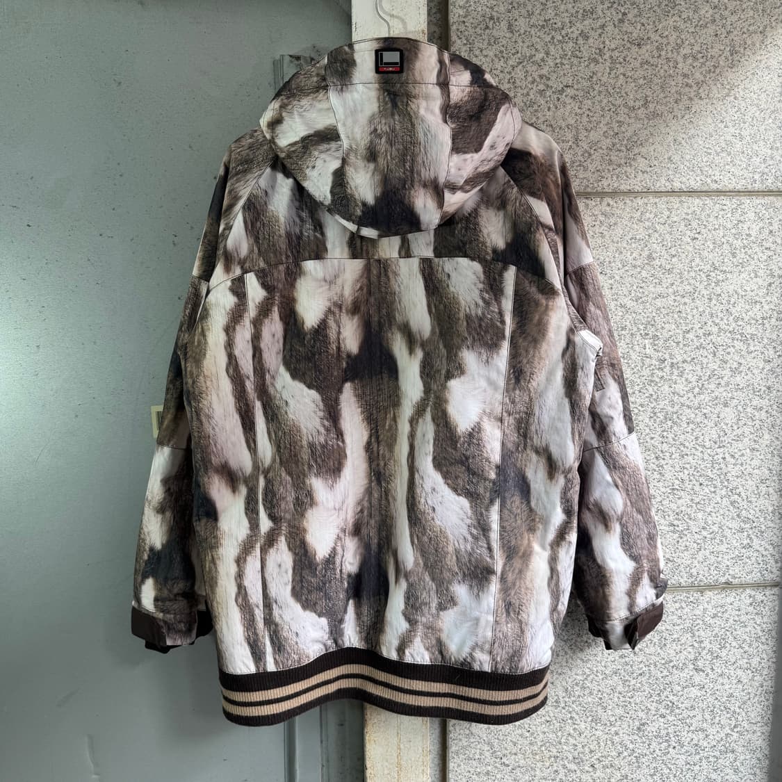 후부 퍼 패턴 스키 자켓 상품이미지3