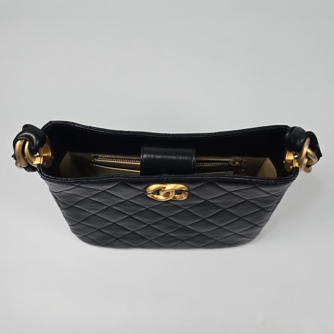 샤넬 램스킨 호보백 상품이미지8