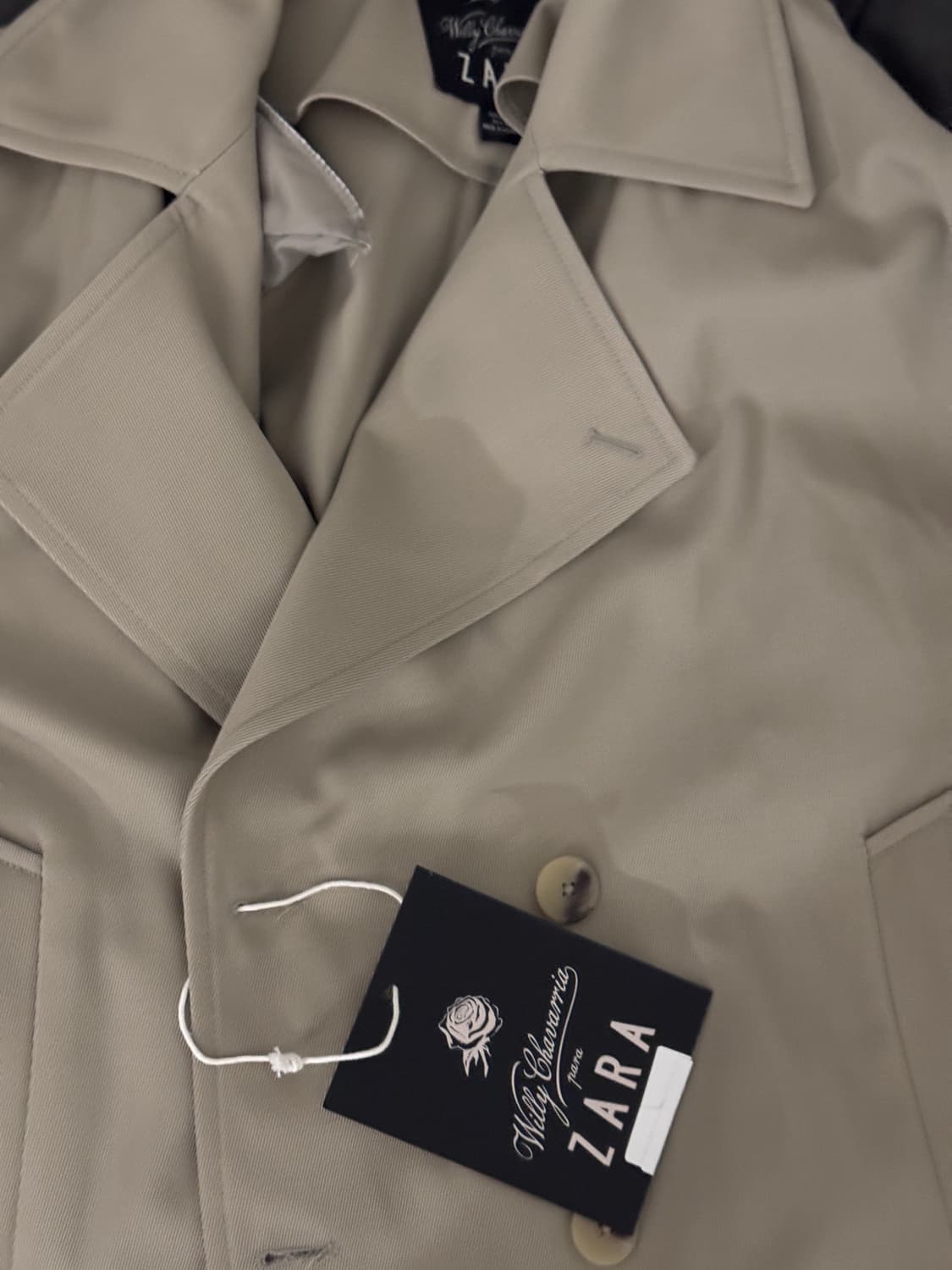 자라 x 윌리 차바리아 숏 박시 트렌치코트 상품이미지2